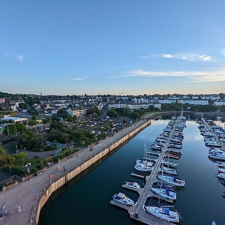 Отель Sea La Vie Бангор Экстерьер фото